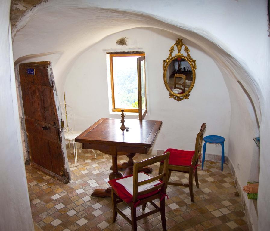 Villa D'Arte Mortola Superiore Bilik gambar